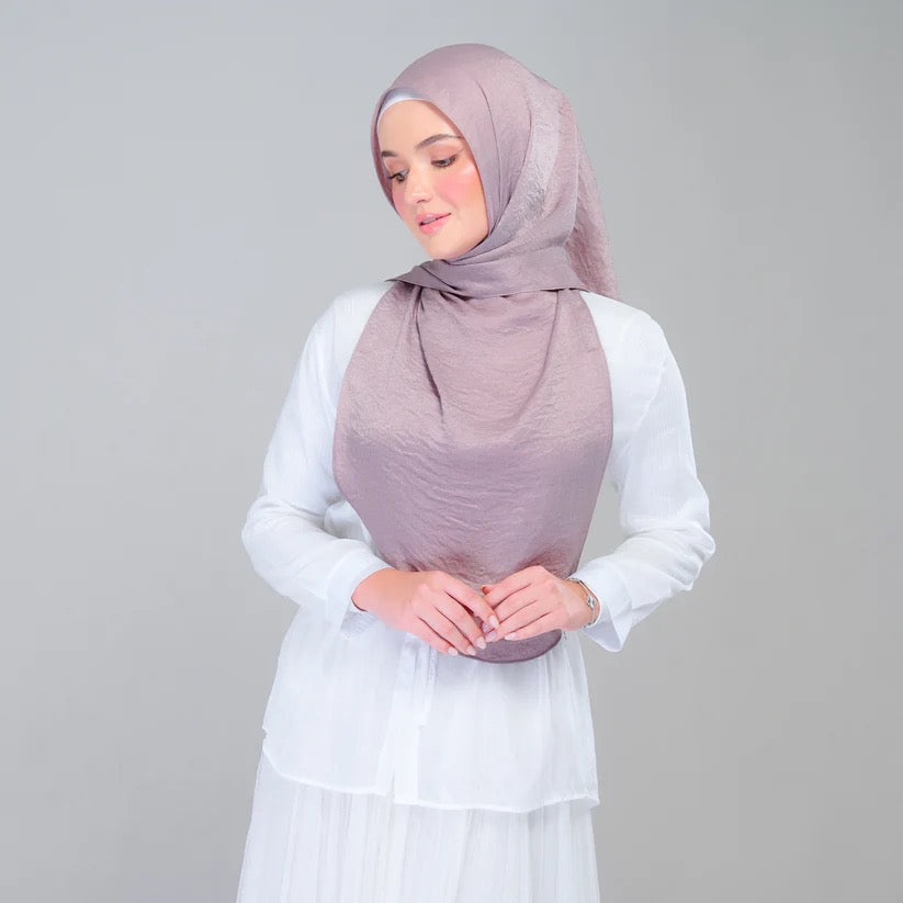 Instant Tag n' Go Shawl | Textured Silk in Ash Taupe
