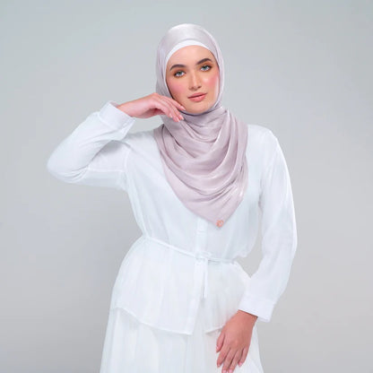 Raia Shawl | Ironless Shimmer in Classic Taupe