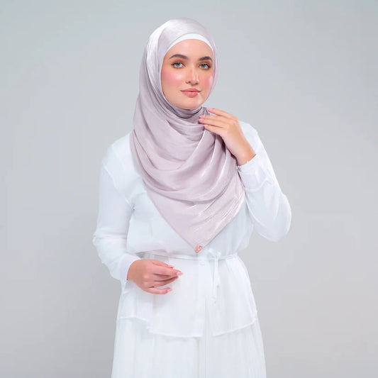 Semi Instant Dolce Raia Shimmer in Classic Taupe