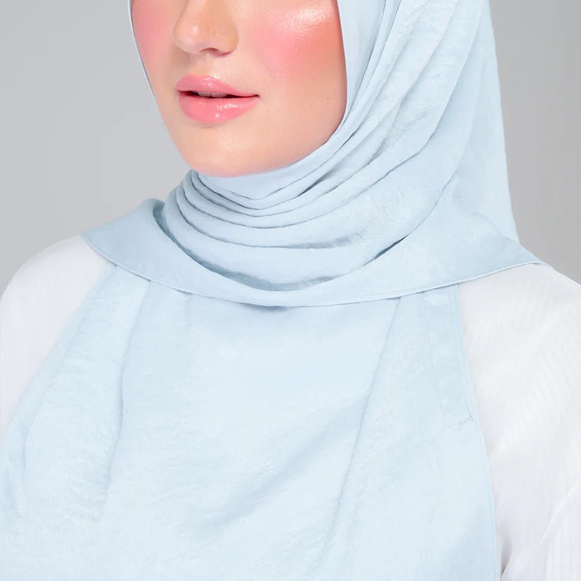 Instant Tag n' Go Shawl | Textured Silk in Soft Blue
