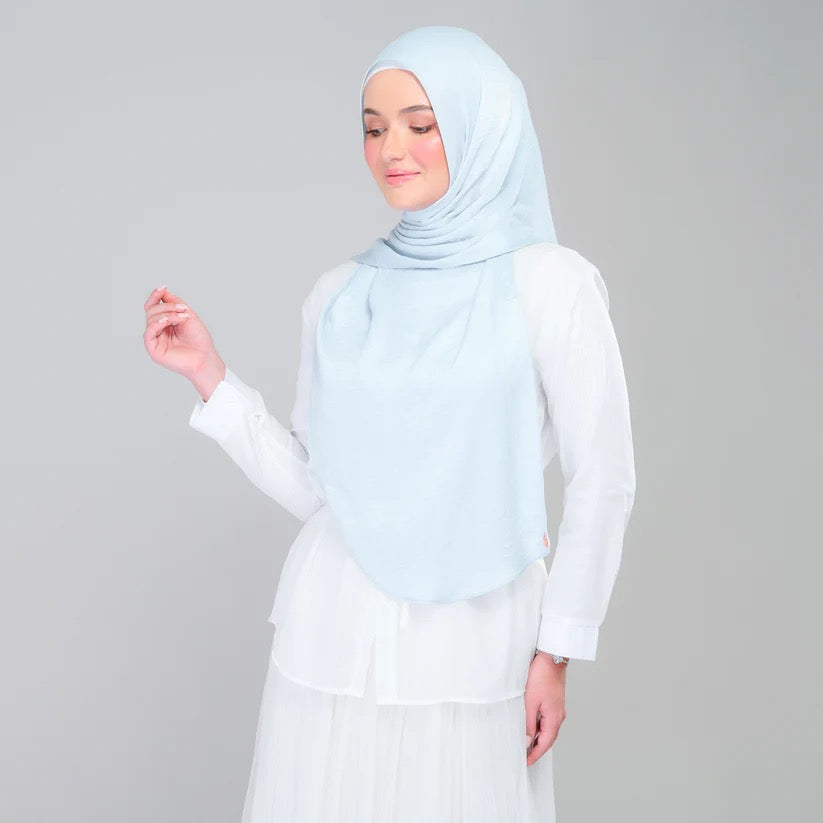 Instant Tag n' Go Shawl | Textured Silk in Soft Blue