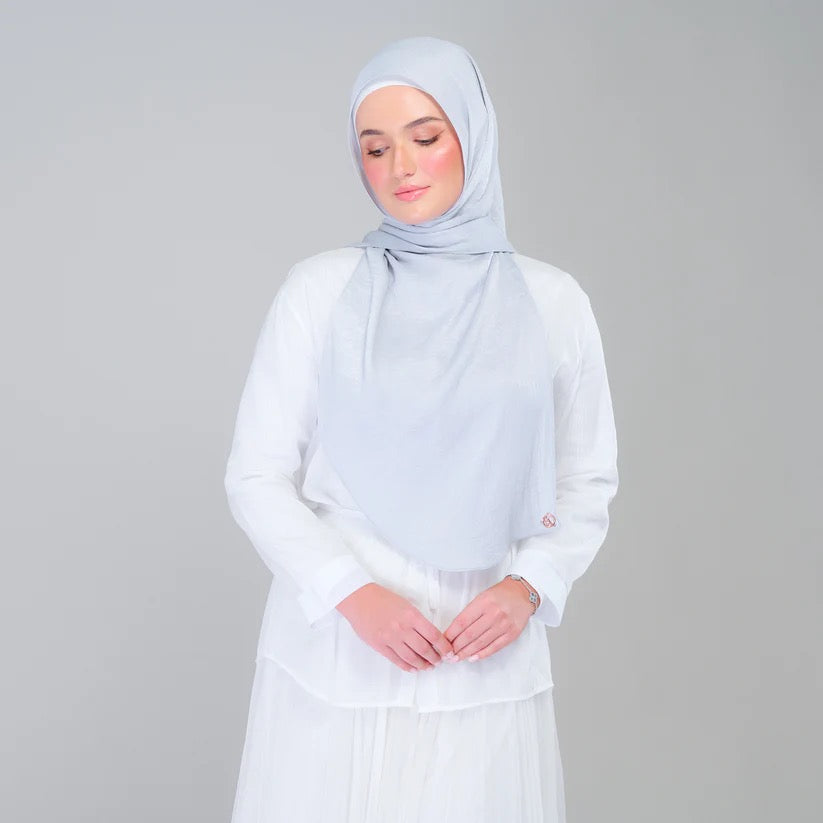 Instant Tag n' Go Shawl | Textured Silk in Light Grey