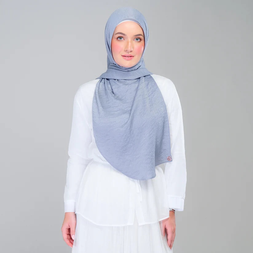 Instant Tag n' Go Shawl | Textured Silk in Metallic Grey
