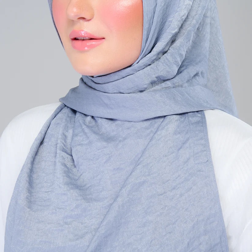 Instant Tag n' Go Shawl | Textured Silk in Metallic Grey