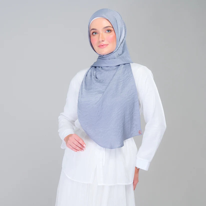 Instant Tag n' Go Shawl | Textured Silk in Metallic Grey