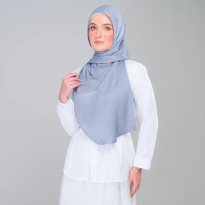 Instant Tag n' Go Shawl | Textured Silk in Metallic Grey