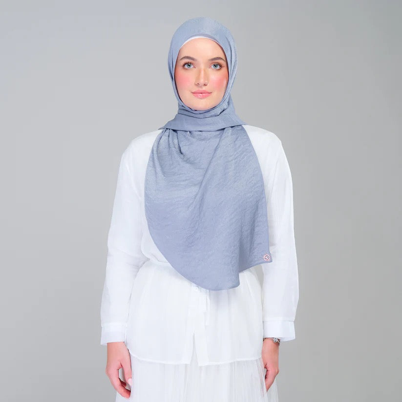 Instant Tag n' Go Shawl | Textured Silk in Metallic Grey