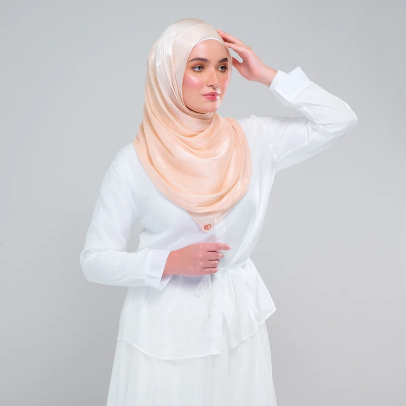 Raia Shawl | Ironless Shimmer in Rose Gold