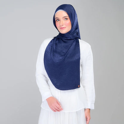 Instant Tag n' Go Shawl | Textured Silk in Navy Blue
