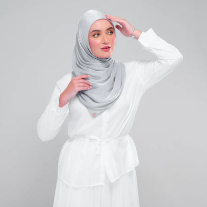 Semi Instant Dolce Raia Shimmer in Light Grey