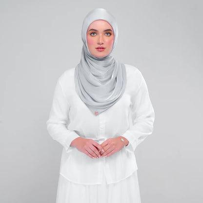 Semi Instant Dolce Raia Shimmer in Light Grey