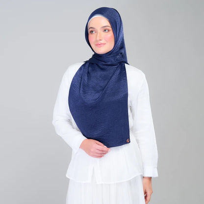 Instant Tag n' Go Shawl | Textured Silk in Navy Blue