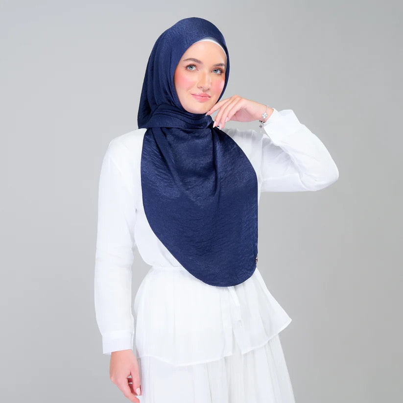 Instant Tag n' Go Shawl | Textured Silk in Navy Blue