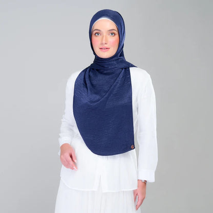 Instant Tag n' Go Shawl | Textured Silk in Navy Blue