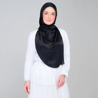Instant Tag n' Go Shawl | Textured Silk in Black