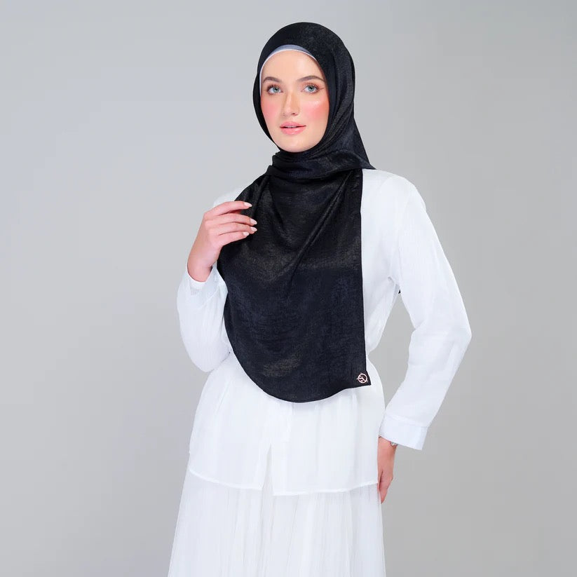 Instant Tag n' Go Shawl | Textured Silk in Black