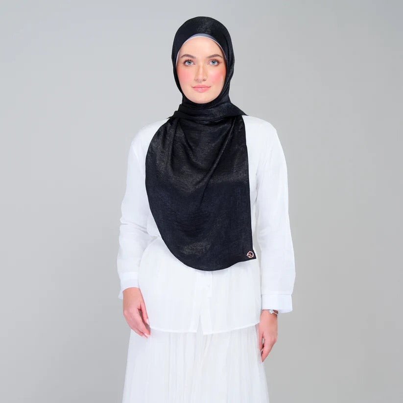 Instant Tag n' Go Shawl | Textured Silk in Black