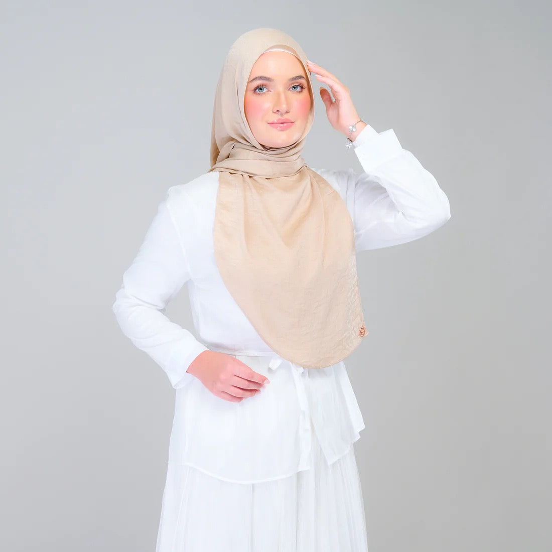 Instant Tag n' Go Shawl | Textured Silk in Nude Sand