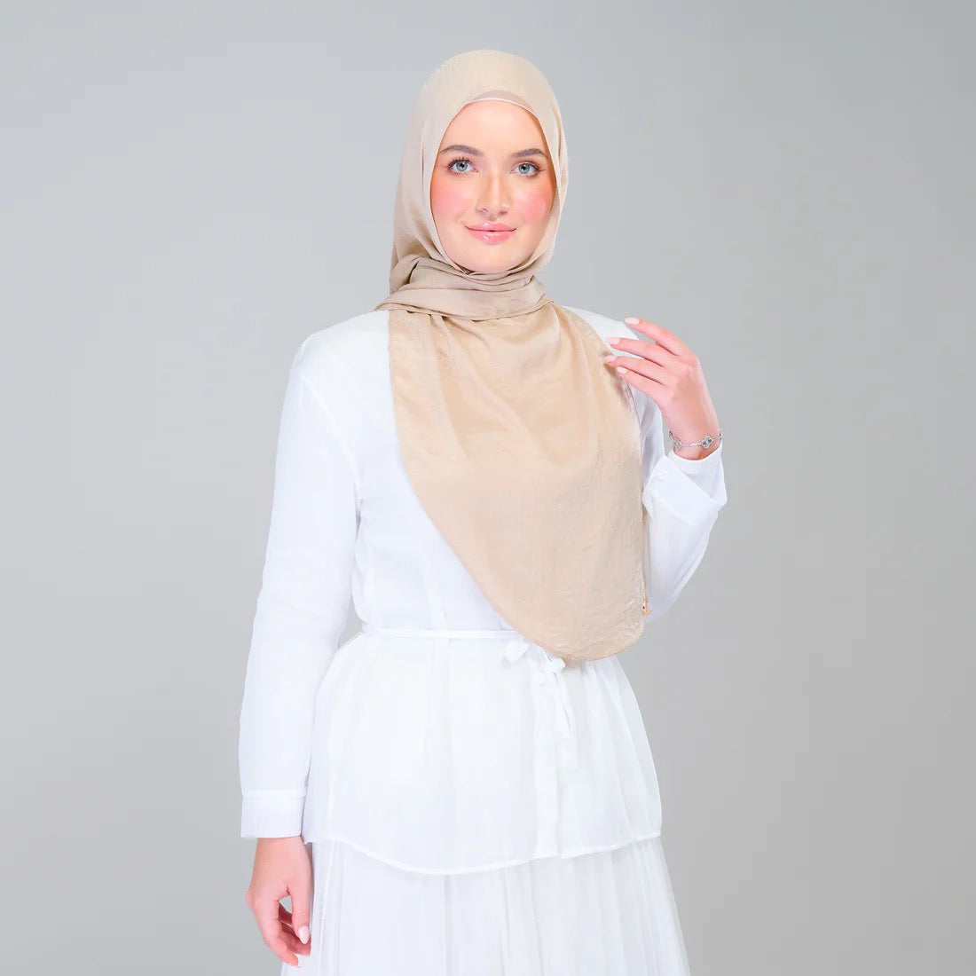 Instant Tag n' Go Shawl | Textured Silk in Nude Sand