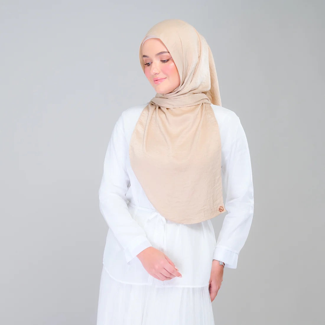 Instant Tag n' Go Shawl | Textured Silk in Nude Sand