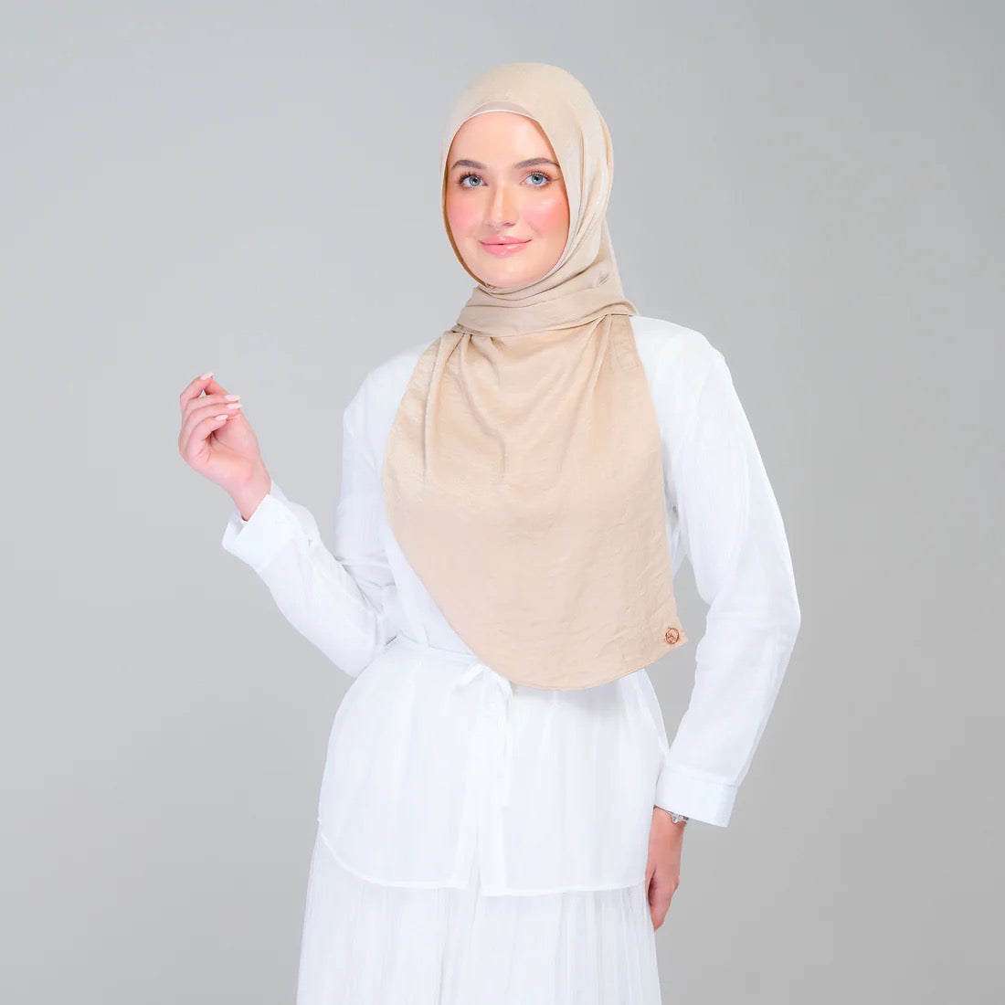 Instant Tag n' Go Shawl | Textured Silk in Nude Sand
