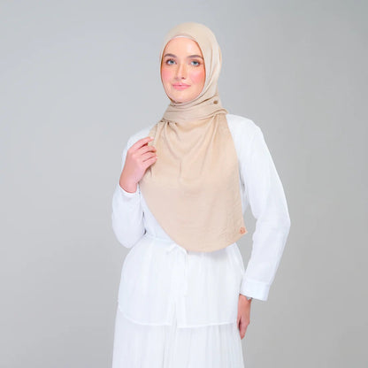 Instant Tag n' Go Shawl | Textured Silk in Nude Sand