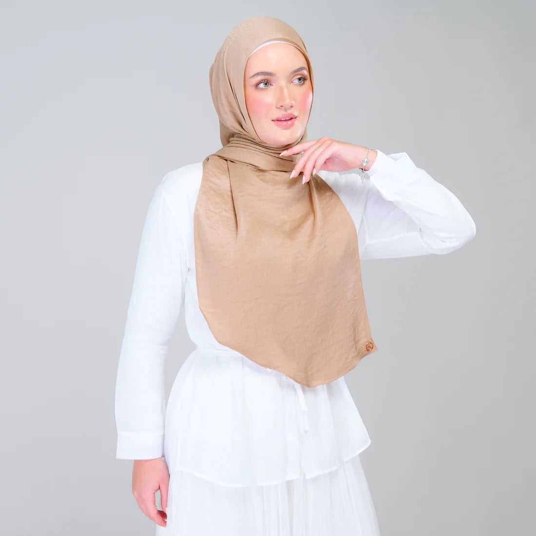 Instant Tag n' Go Shawl | Textured Silk in Caramel Latte