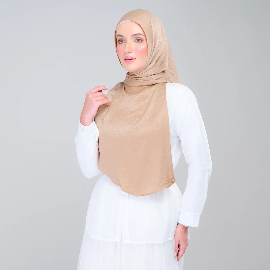 Instant Tag n' Go Shawl | Textured Silk in Caramel Latte