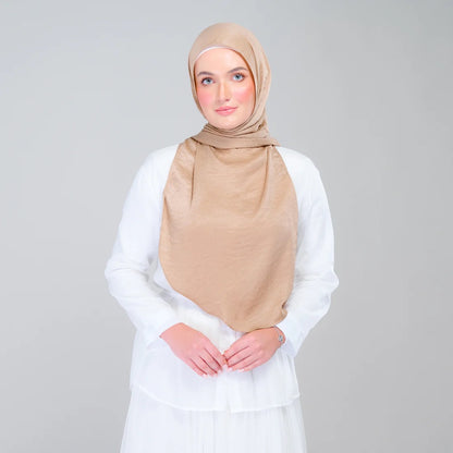 Instant Tag n' Go Shawl | Textured Silk in Caramel Latte
