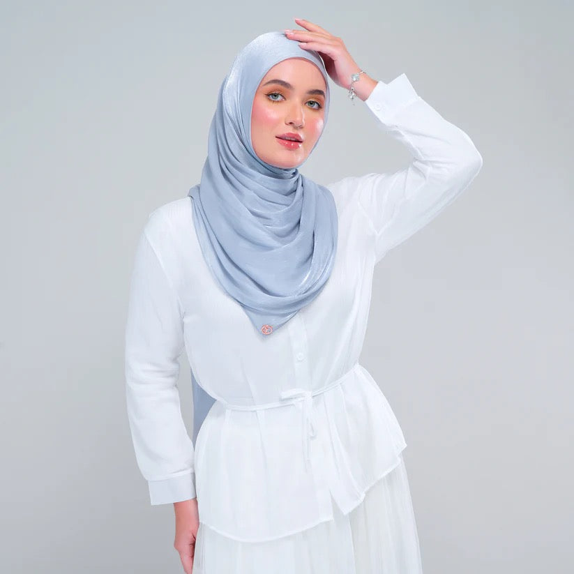 Raia Shawl | Ironless Shimmer in Dusty Blue