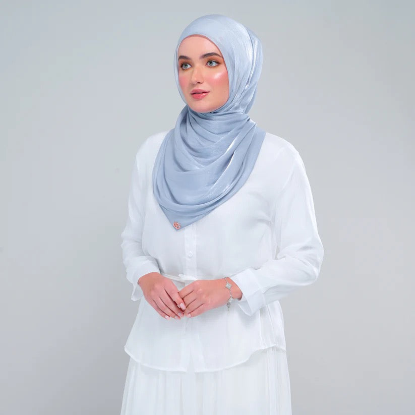 Raia Shawl | Ironless Shimmer in Dusty Blue