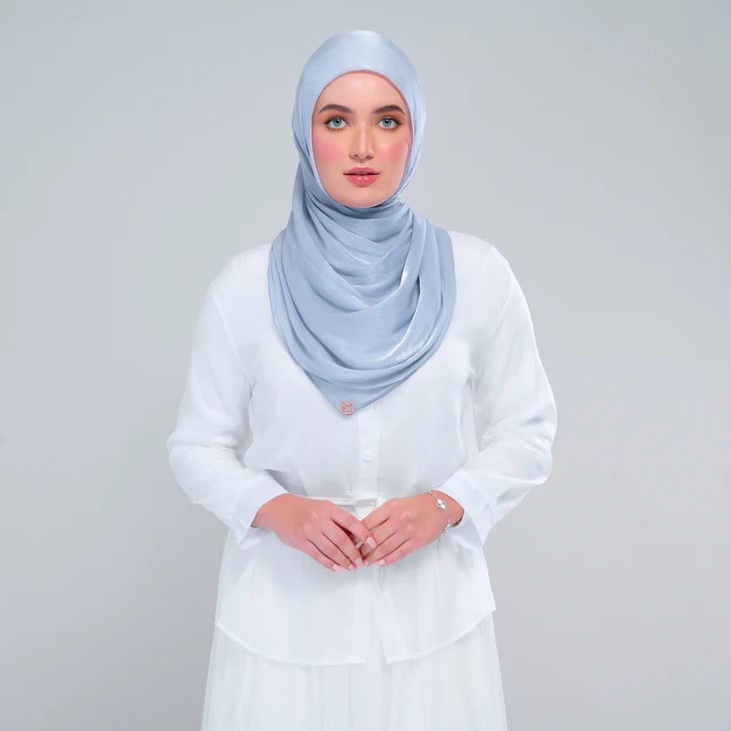 Raia Shawl | Ironless Shimmer in Dusty Blue