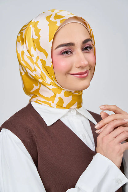[★New] HoodX Luxe Printed Set in Marigold
