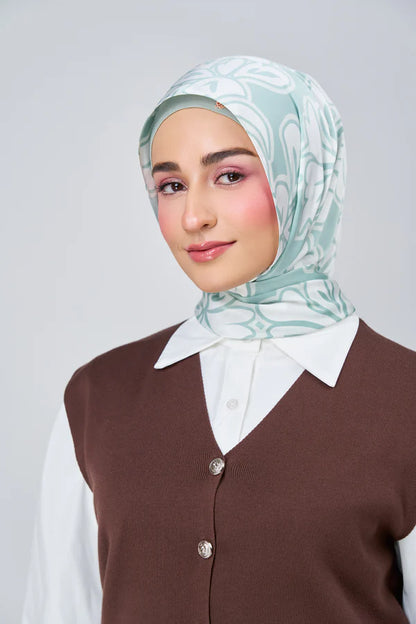 [★New] HoodX Luxe Printed Set in Seraphina