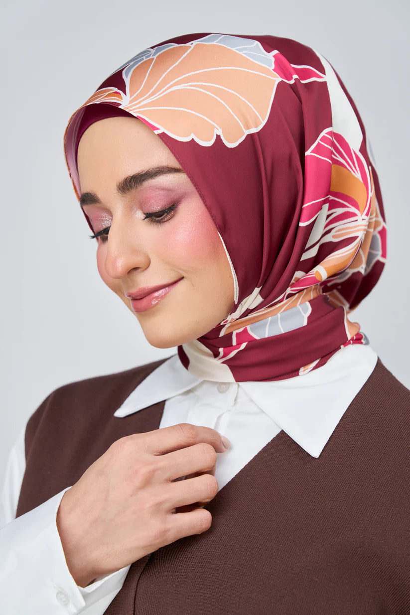 [★New] HoodX Luxe Printed Set in Serenia